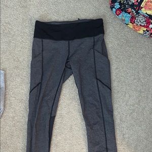 SIZE 6 LULU LEMON LEGGINGS